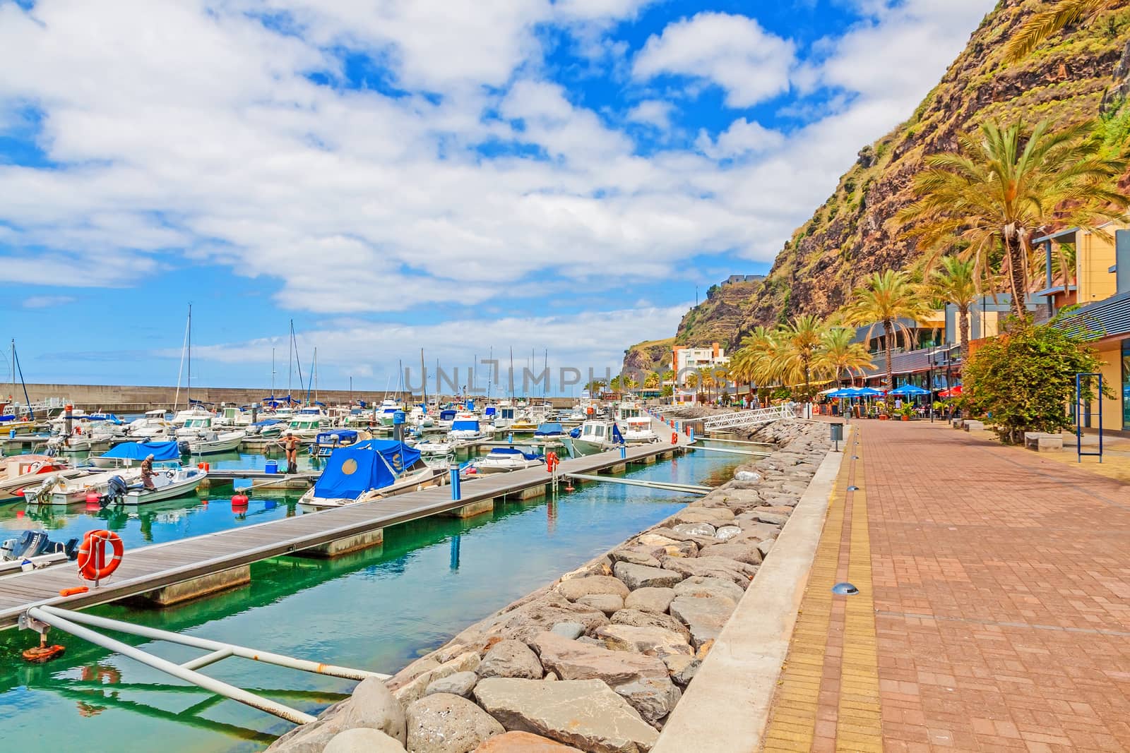 Calheta, Madeira by aldorado
