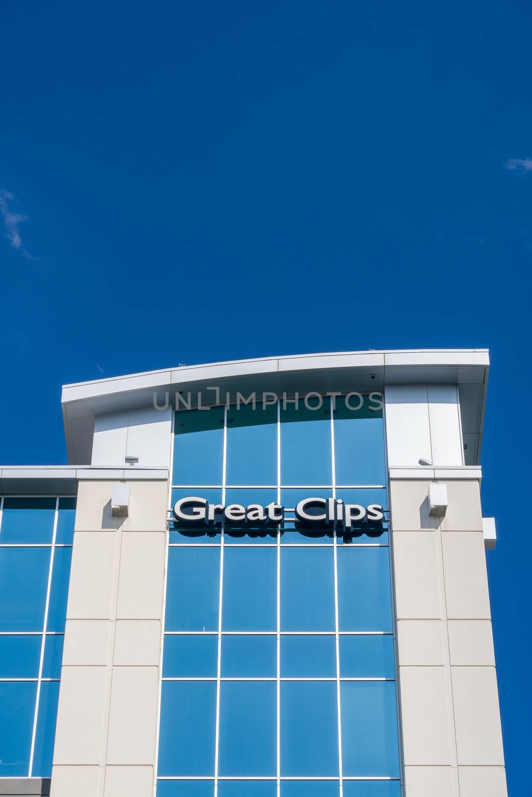 Great Clips Corporate Headquarters by wolterk