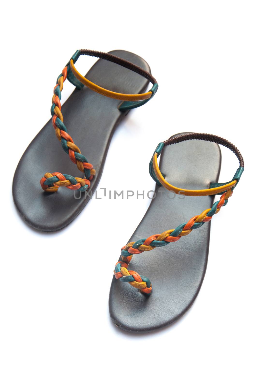 Residents of the village had gathered . By buff processed And a sewing shoes The use of rope Then Invention