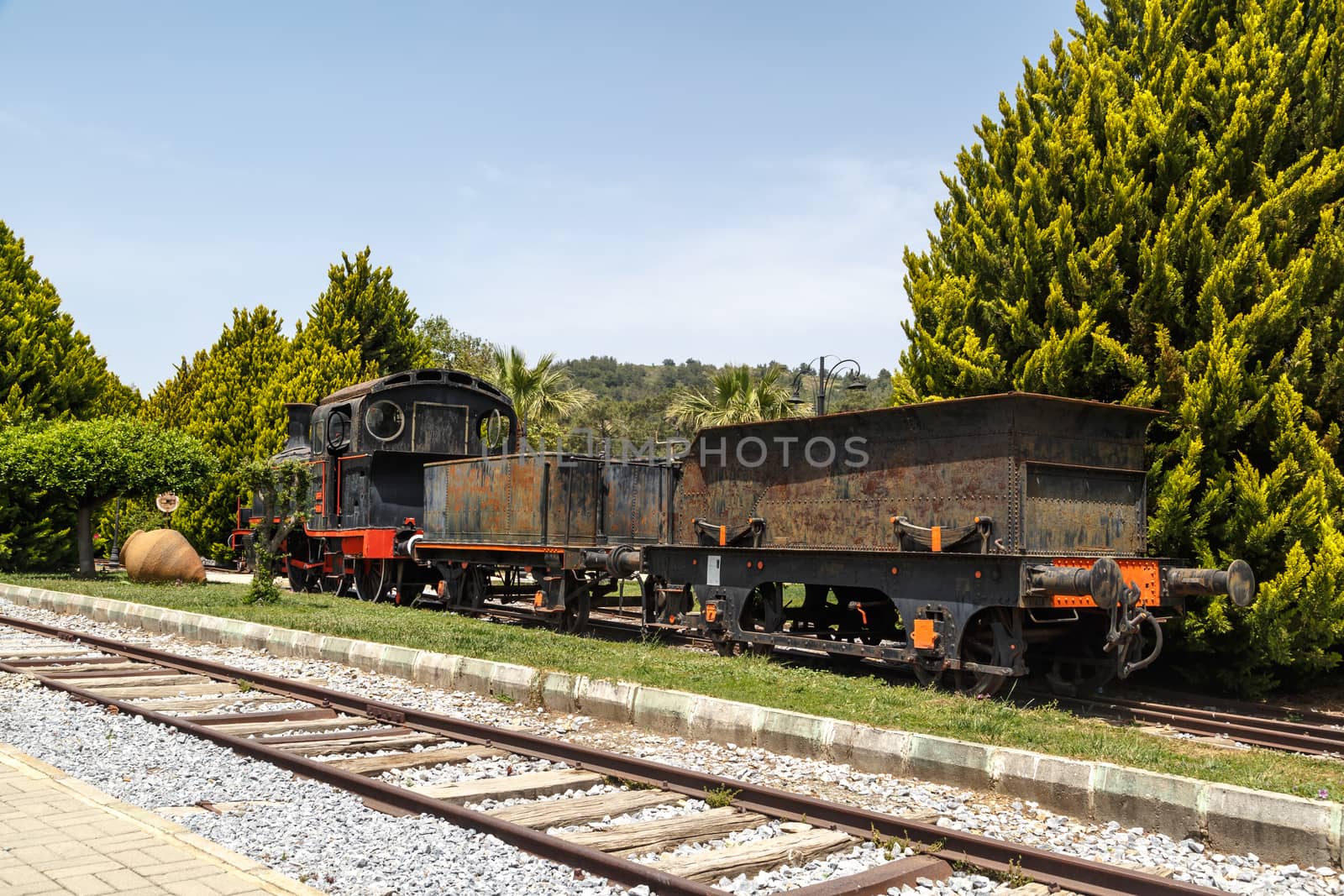 Historical Train Locomotive by niglaynike