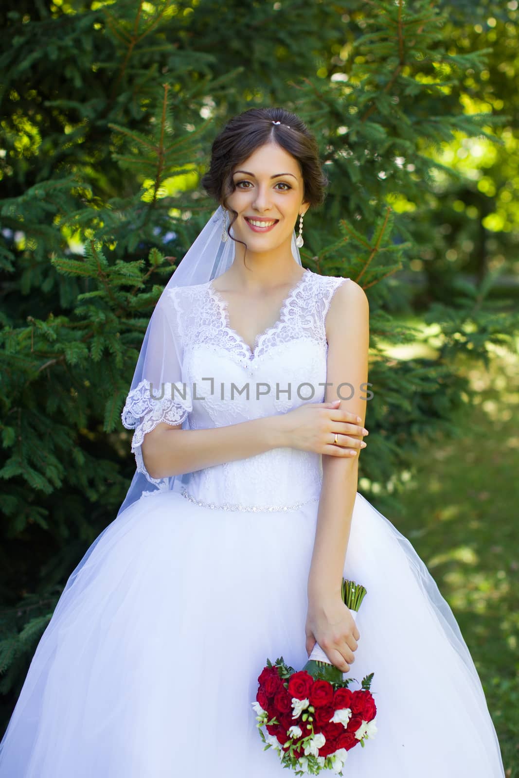 Portrait of the bride with big beautiful eyes