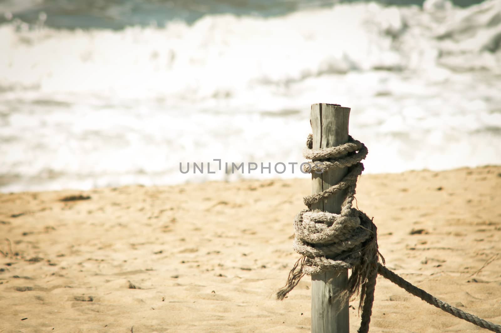Wooden Pole and rope by gigiobbr