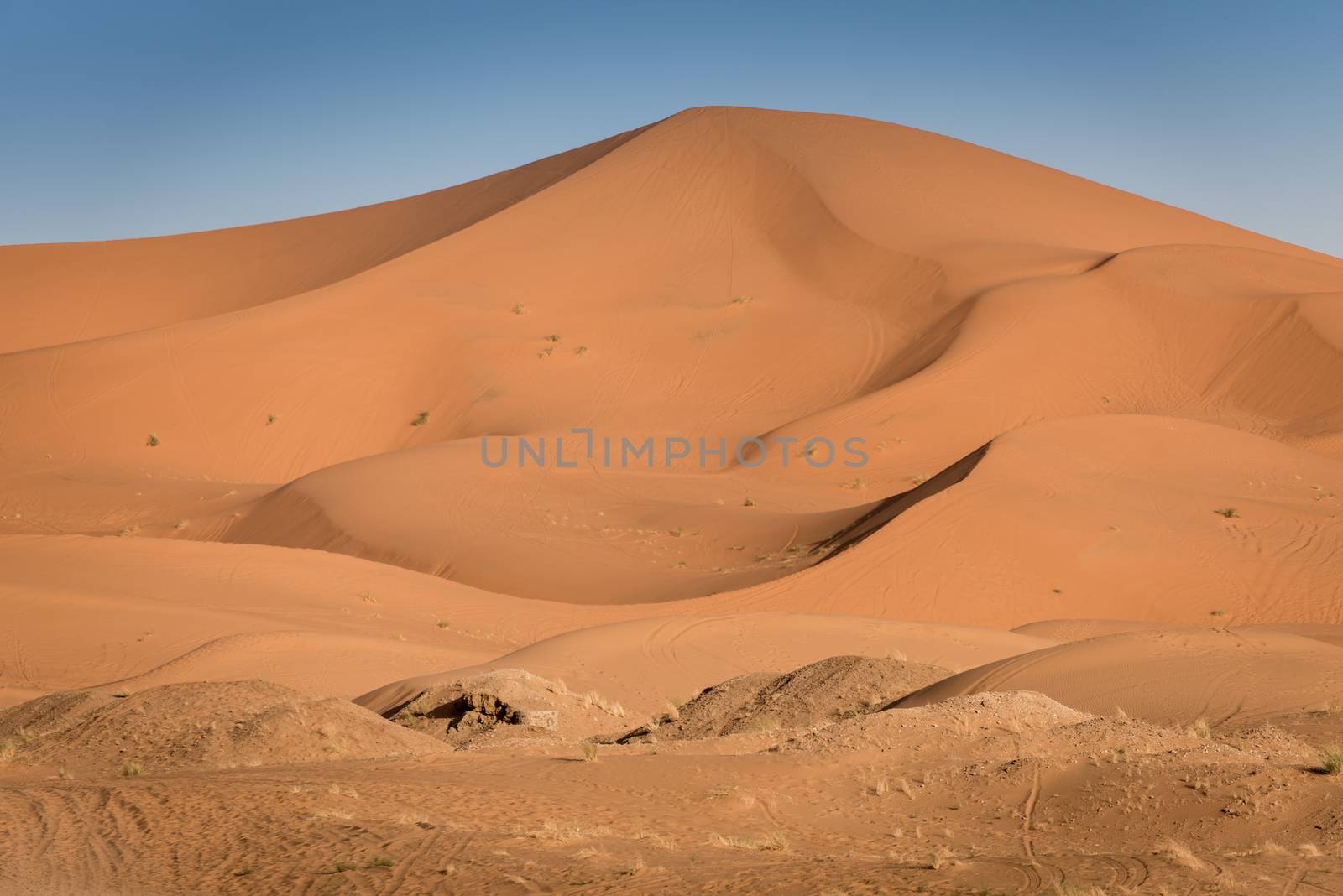 Dunes, Morocco, Sahara Desert by johnnychaos