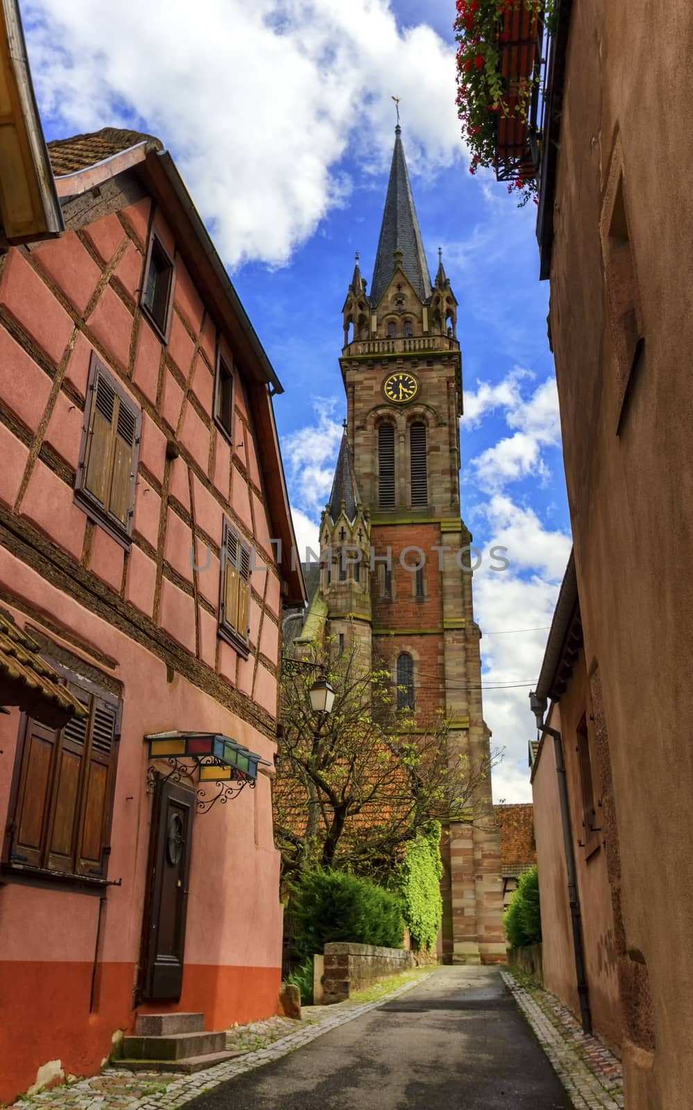 Church Saint-Etienne in Dambach-la-ville by day, Alsace, France