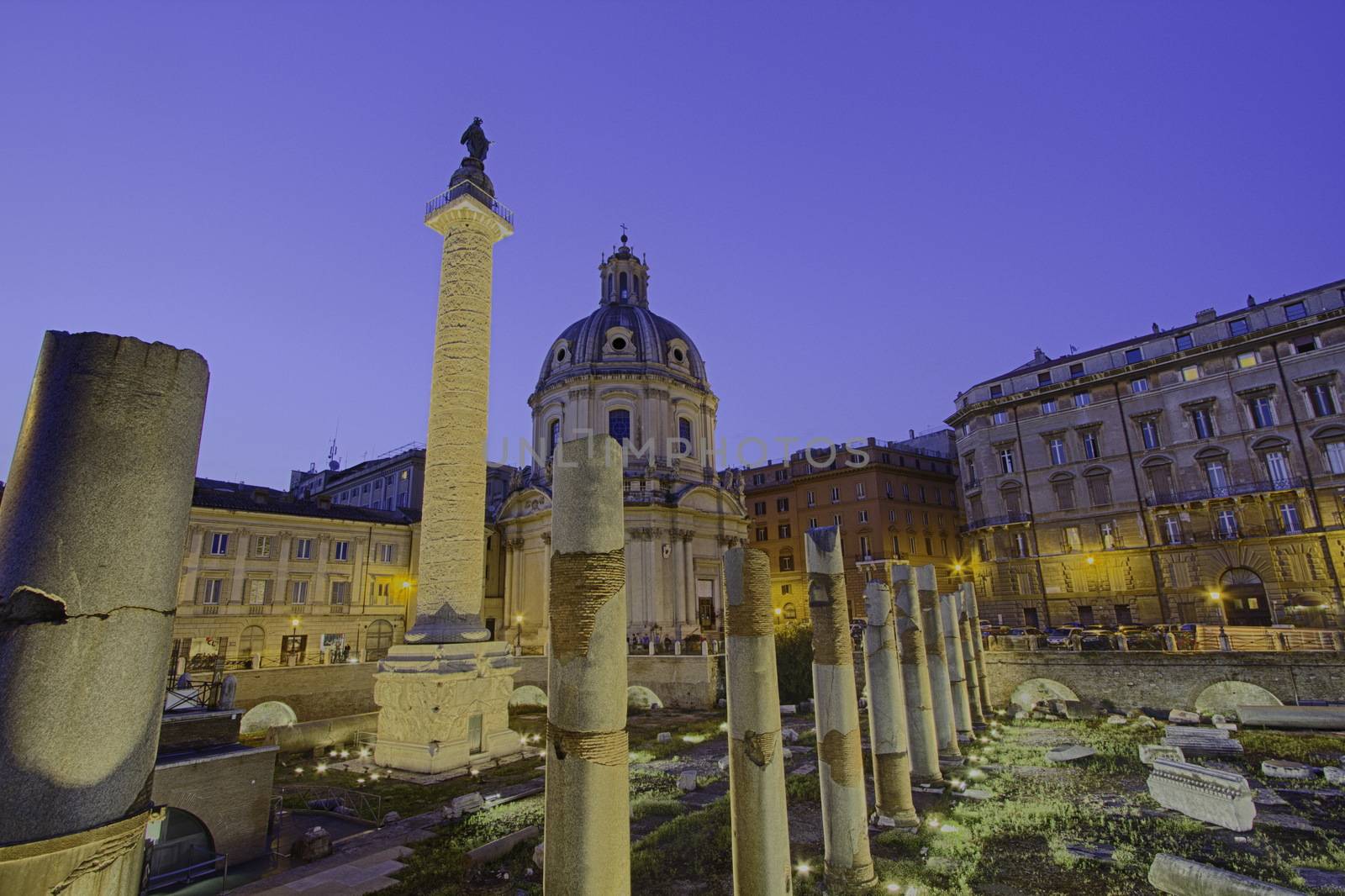 Rome ruines forum romain Italie by mariephotos