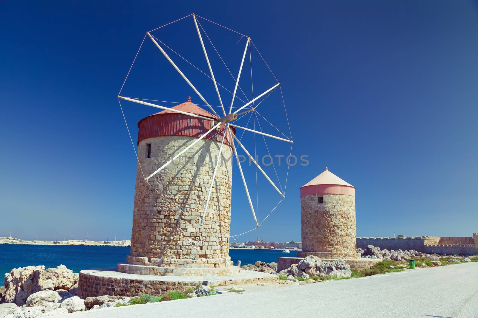 Rhodes windmills by vicnt