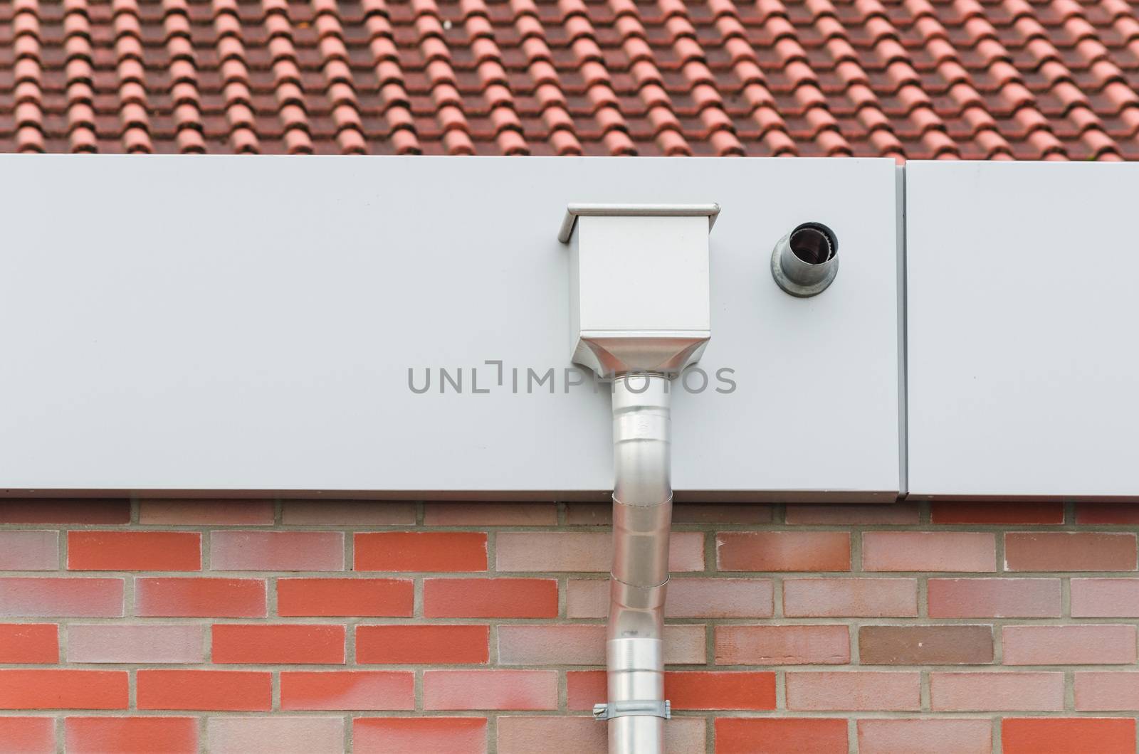 Aluminum gutter box water collector box for roof drainage.