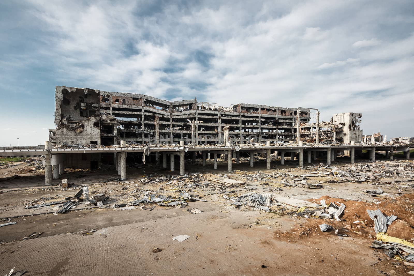 Wide Angle view of donetsk airport ruins after massive artillery shelling