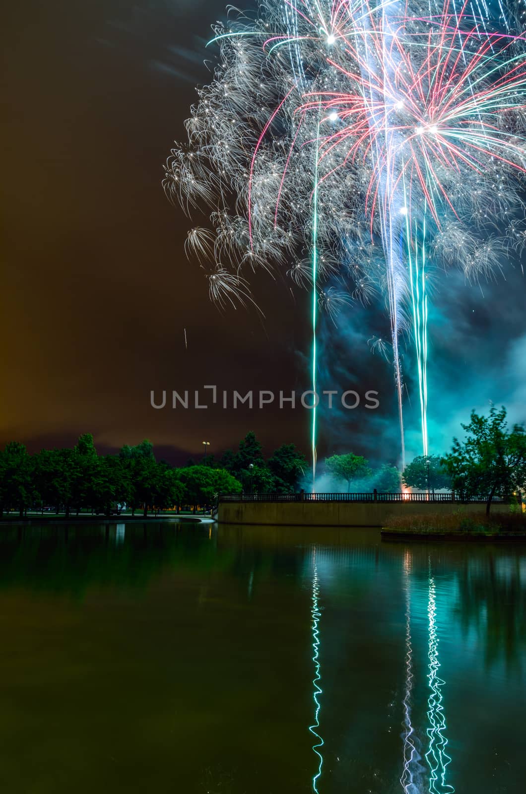 Fireworks by TilyoRusev