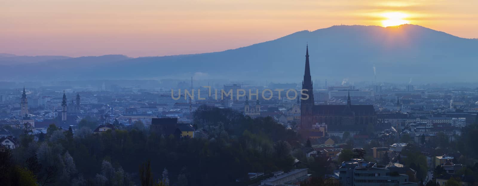 Linz panorama at sunrise by benkrut