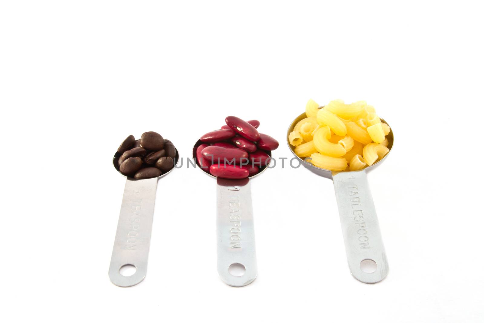 Coffee rad beans and macaroni, measure spoon 