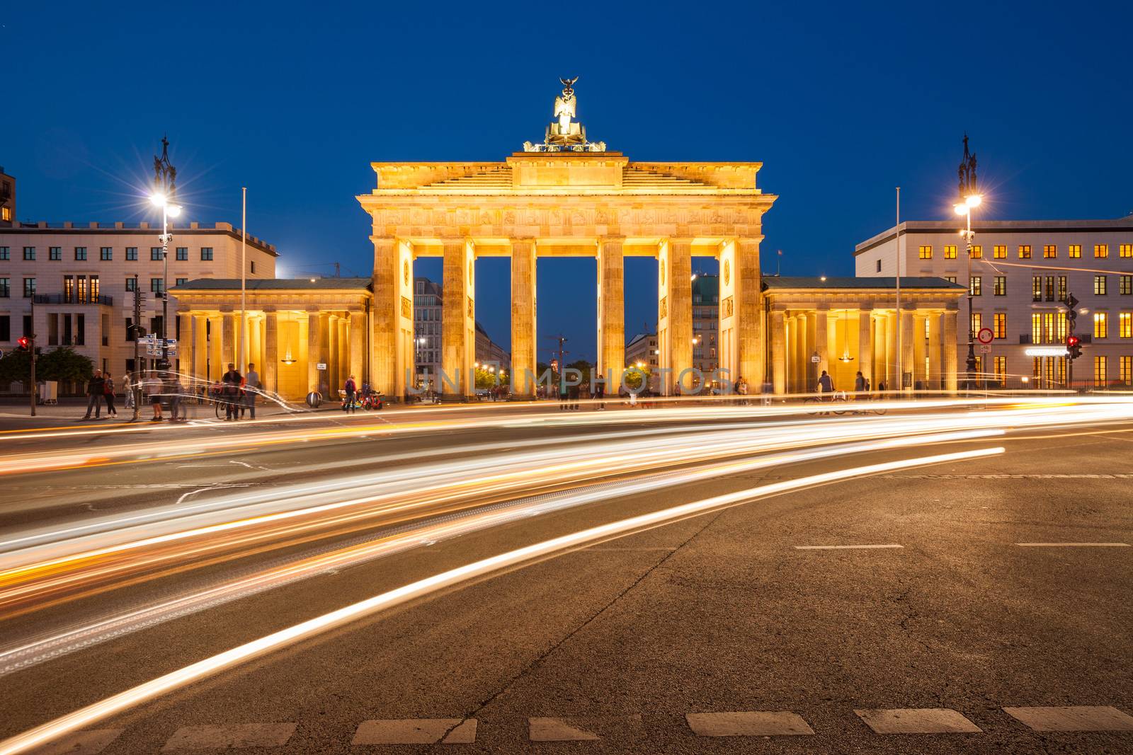 Berlin Brandenburg Gate with traffic by edan