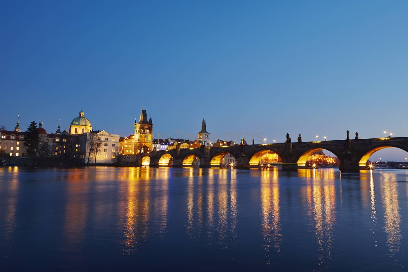 Charles bridge at night - Prague, Czech Republic. 