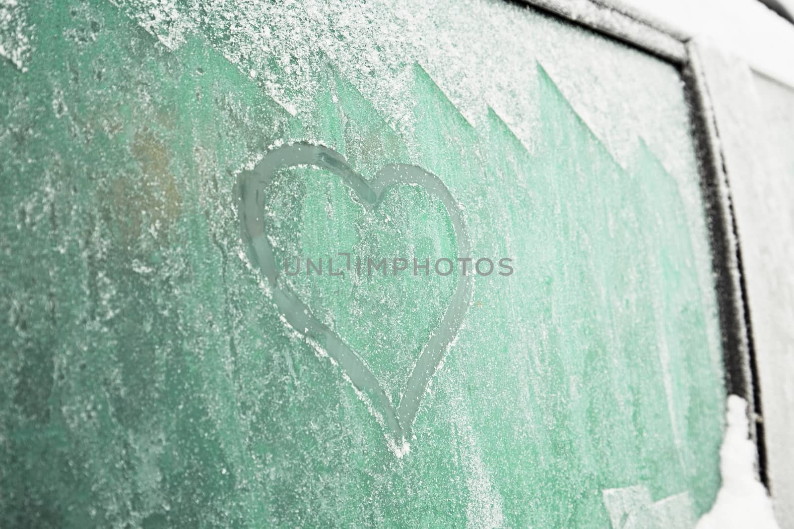 Heart symbol on the car by Chalabala