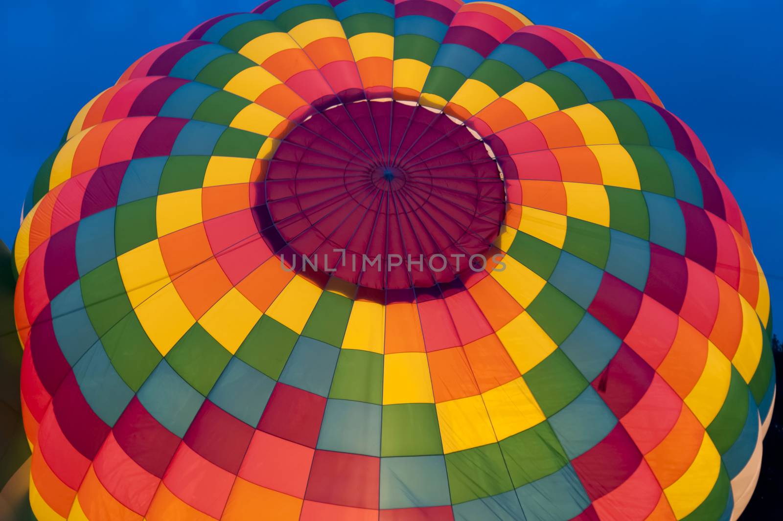 Hot Air Balloon by 3quarks