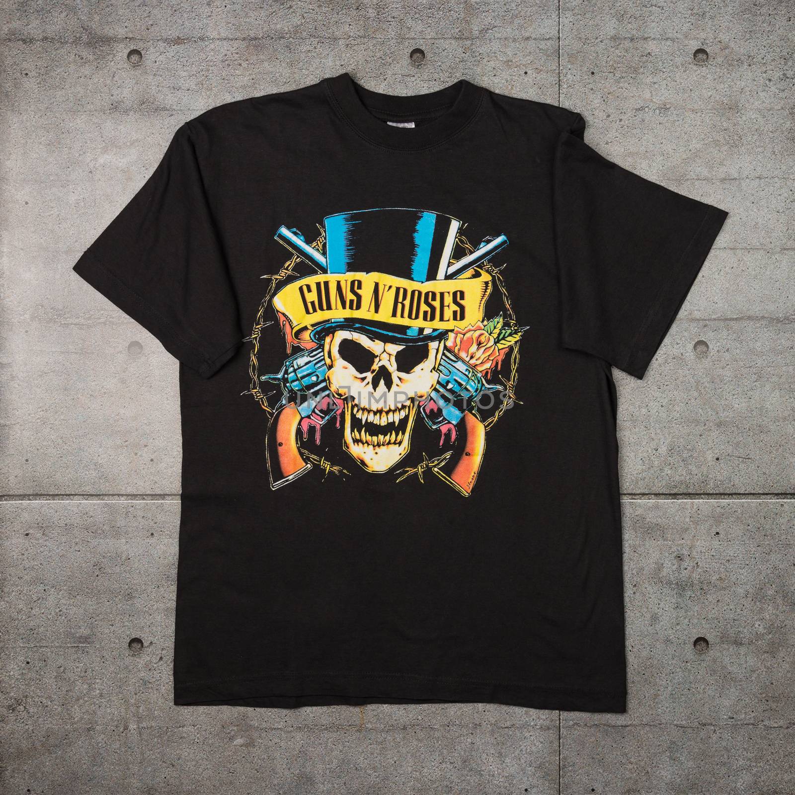 Guns n'  Roses merchandise t-shirt by homydesign
