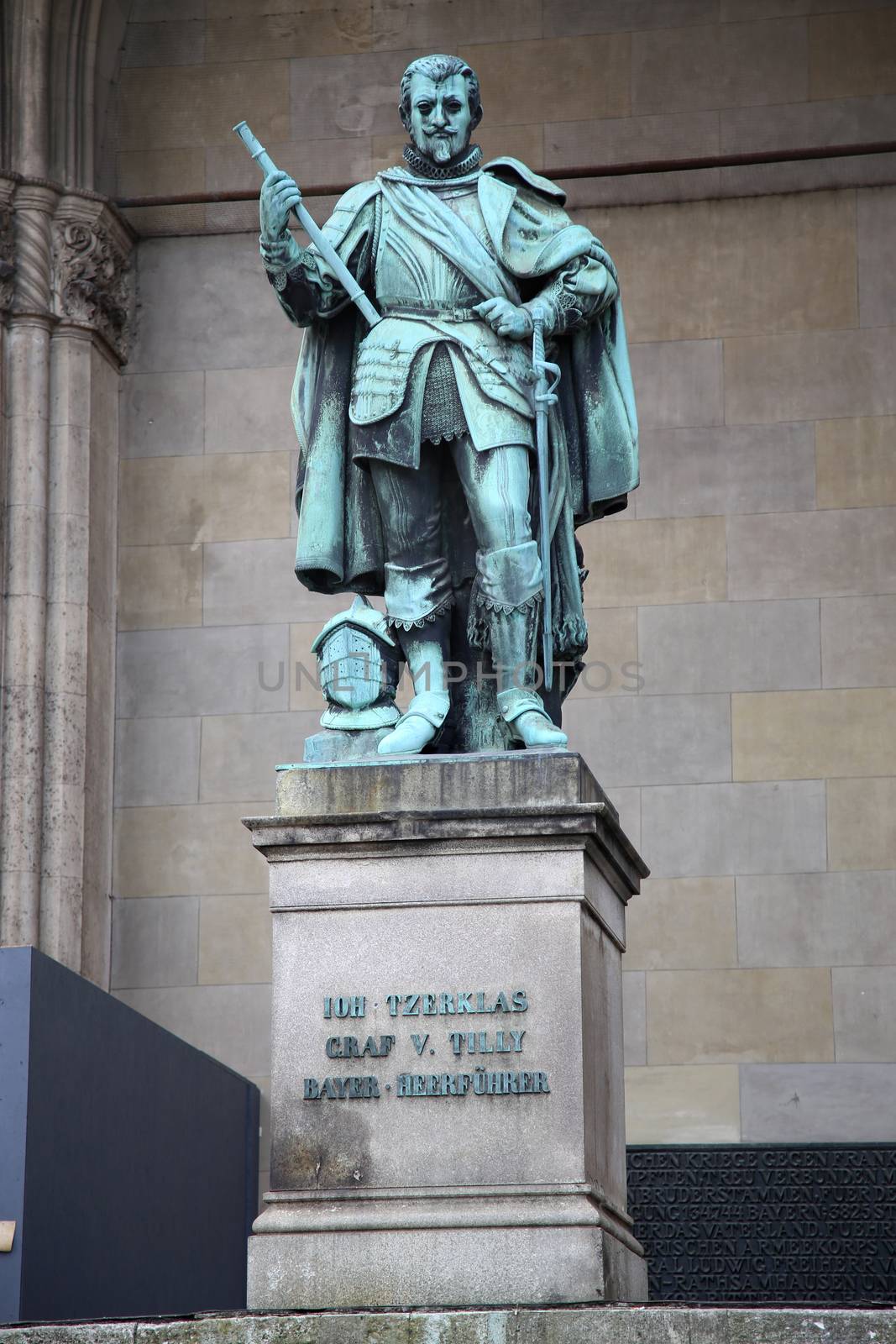 Statue of Graf V Tilly at the Odeonsplatz - Feldherrnhalle in Mu by vladacanon