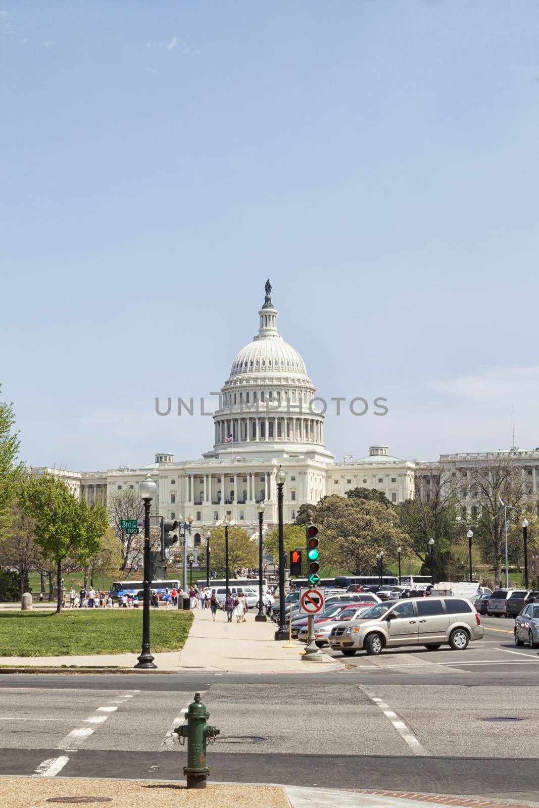 Capitol Building in US by Moonb007