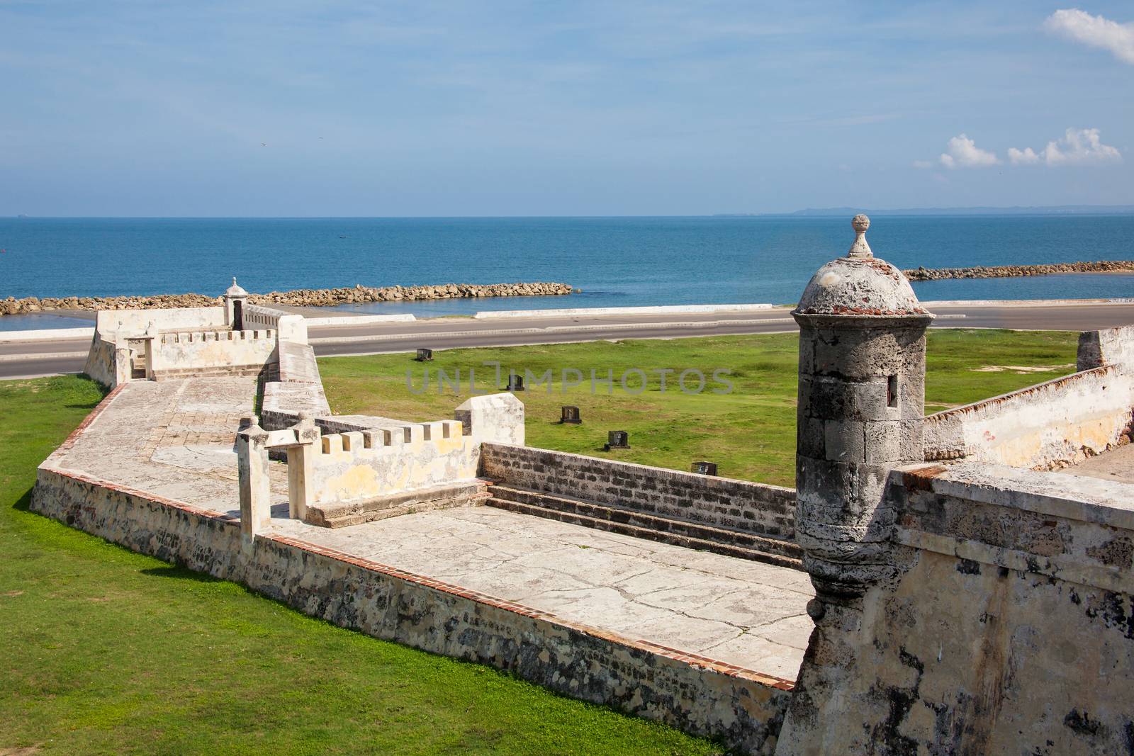 Barrier constructed as part of Cartagena's walls known as El Espigon, El espigon de la Tenaza o Tenaza de Santa Catalina