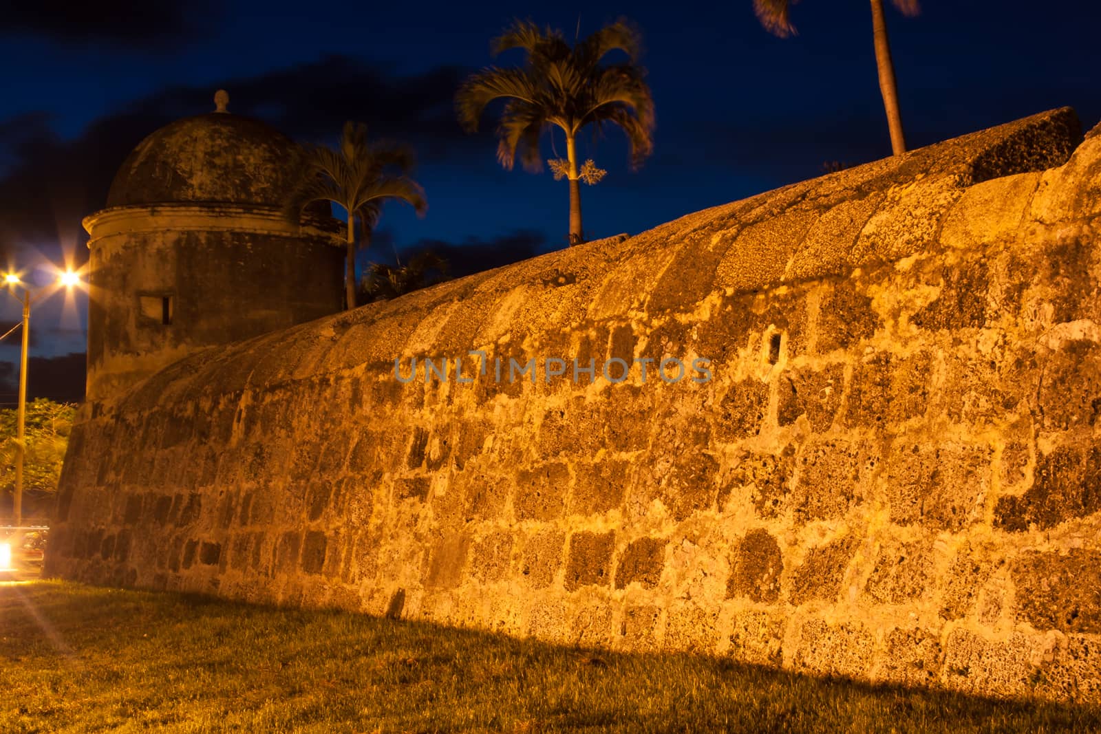 Cartagena's wall at dusk