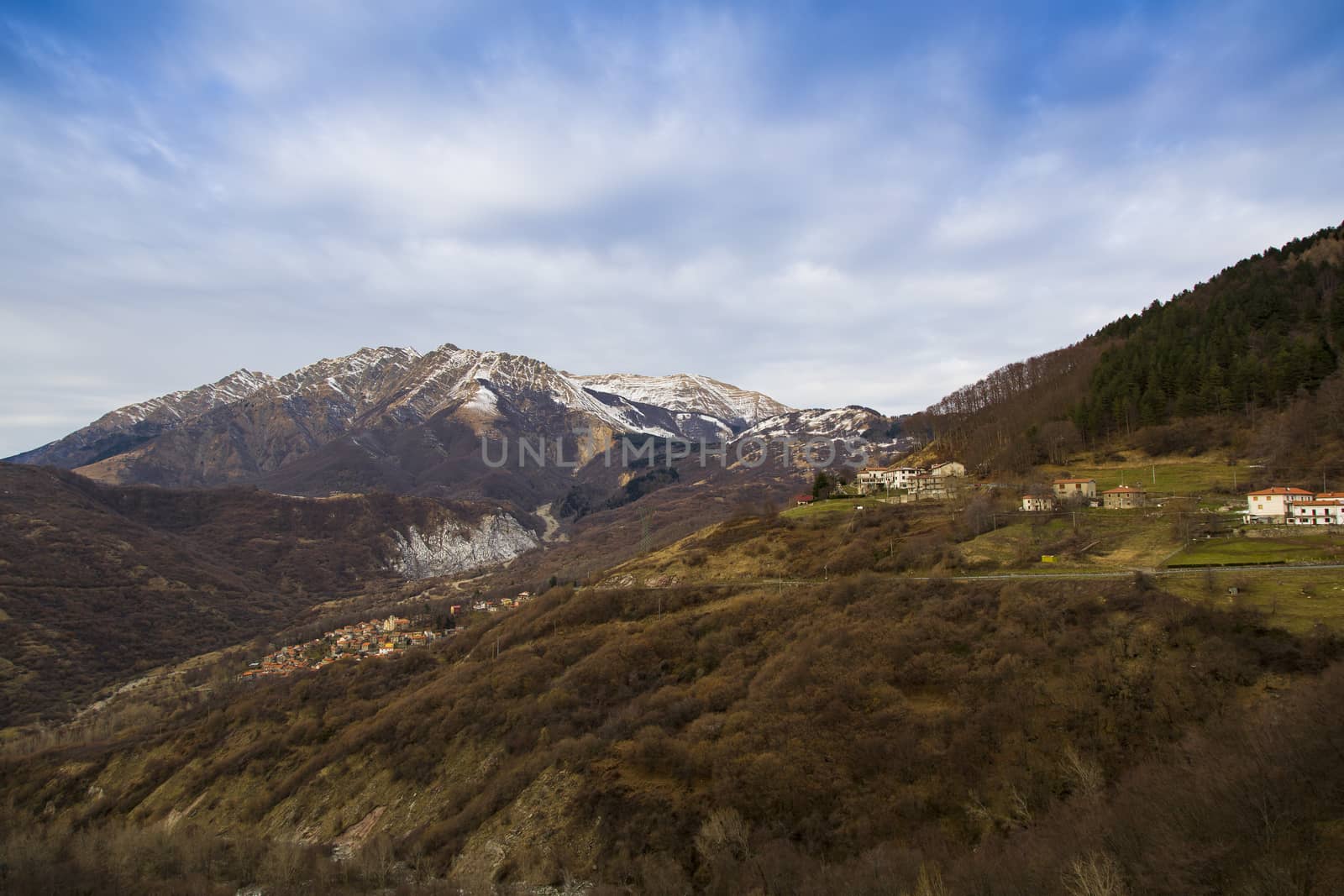 Panoramic view of a portion of the Alps Tuscan Emilian