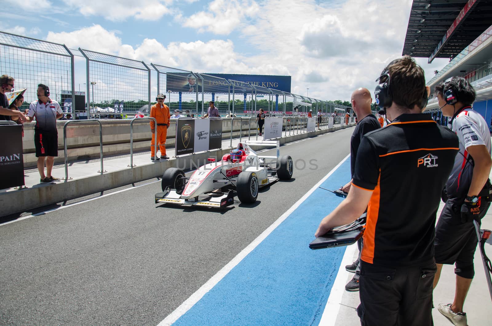 BURIRAM - THAILAND 24 : Formula Masters China Series on display Buriram Super Race 2016 at Chang International Racing Circuit on July 24, 2016, Buriram, Thailand.