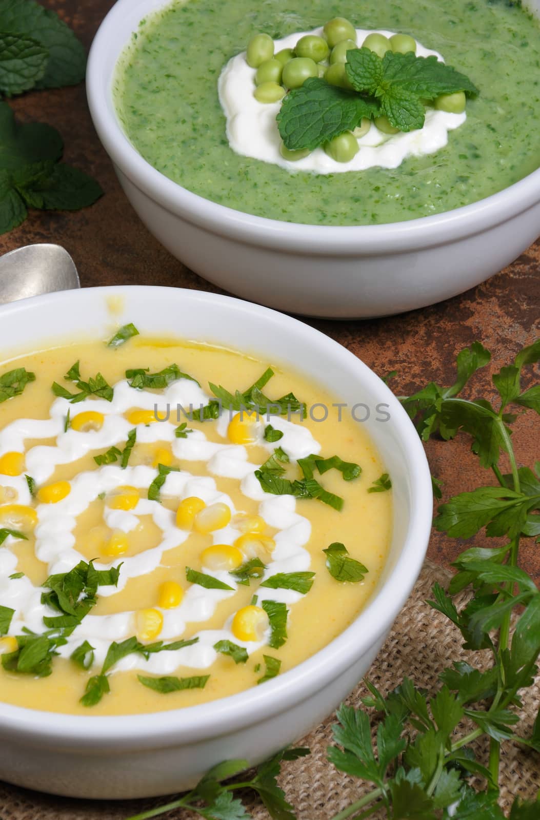  bowl of puree soup mealies and pea with herbs