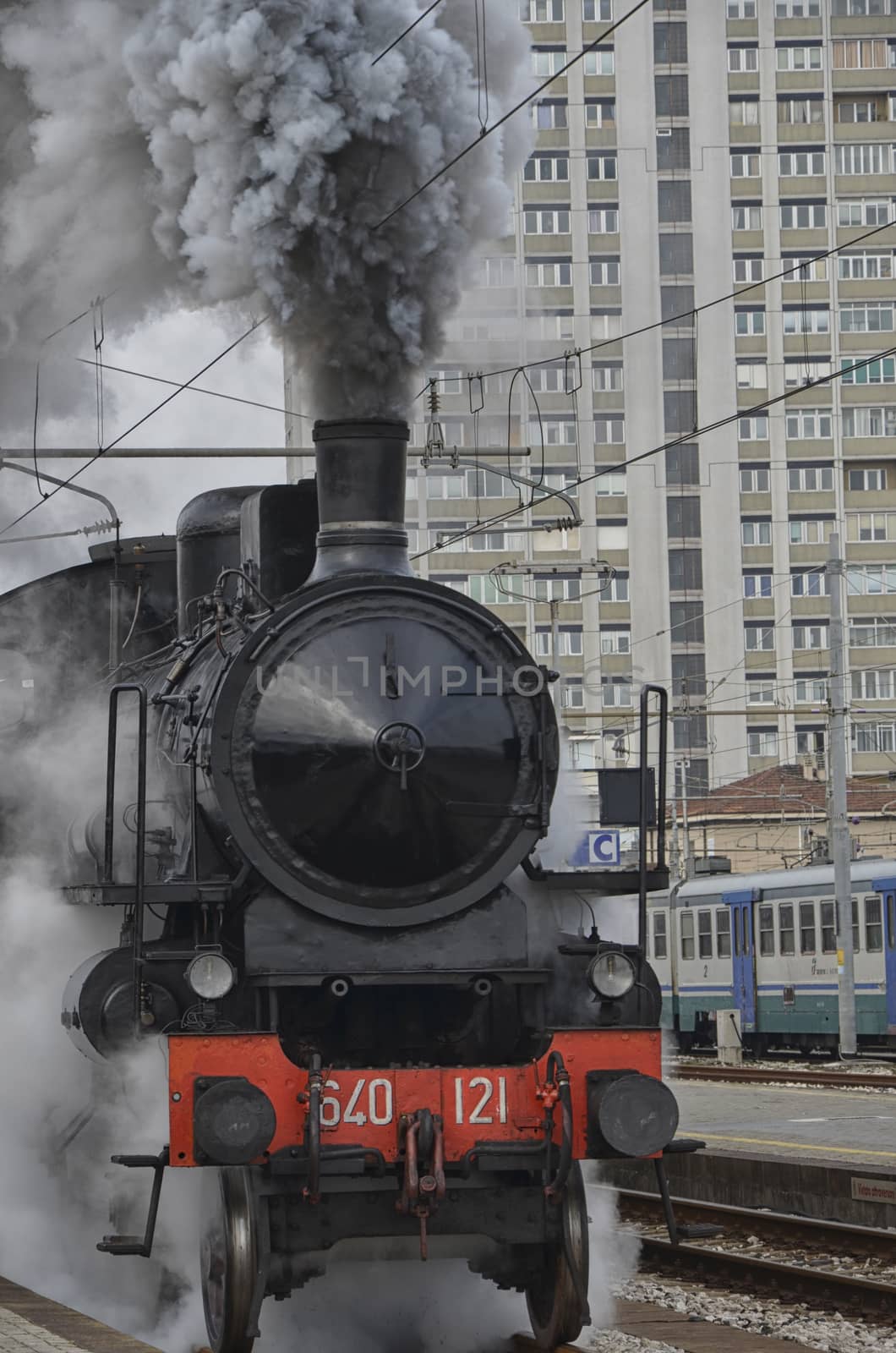 Steam locomotive leaving the station at Rimini by sephirot17