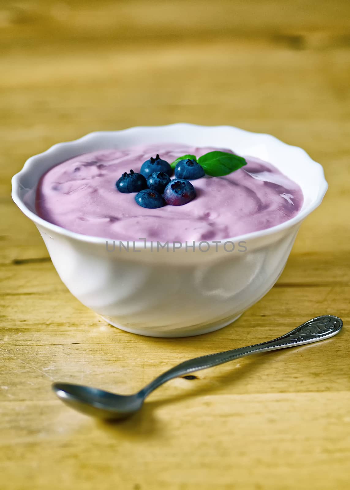 yogurt with fresh blueberries