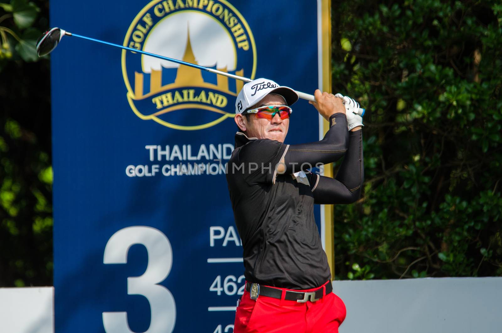 CHONBURI - DECEMBER 13 : Sattaya Supupramai of Thailand player in Thailand Golf Championship 2015 at Amata Spring Country Club on December 13, 2015 in Chonburi, Thailand.