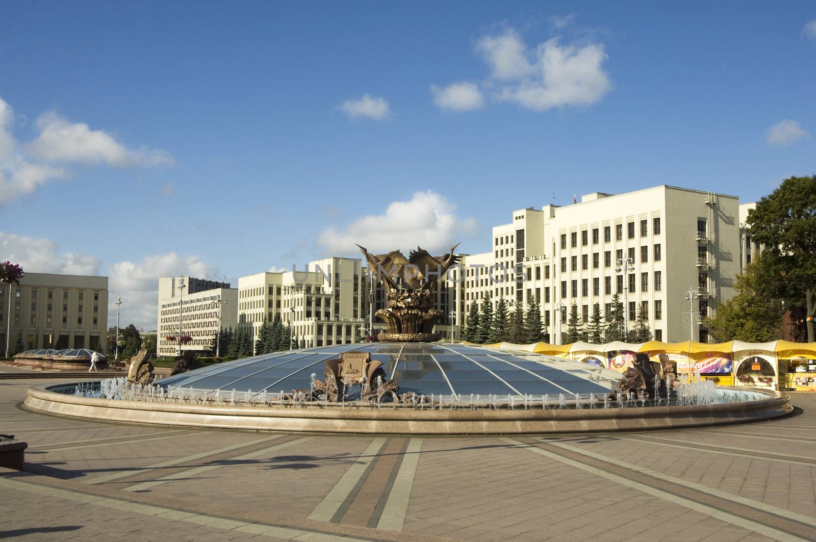 Independence Square in Minsk with monument and underground shopping center