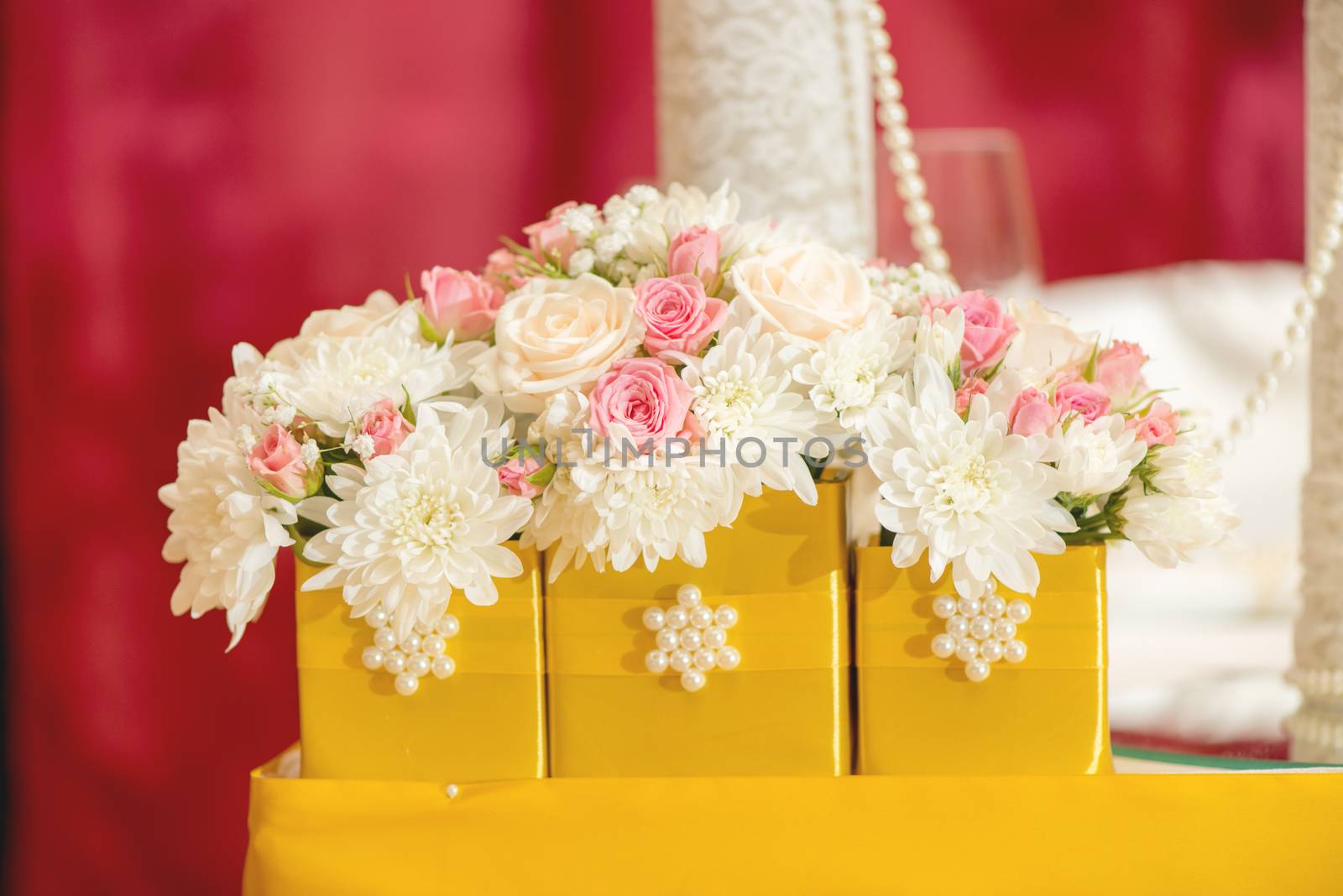 Close-up of a wedding table decoration with flowers