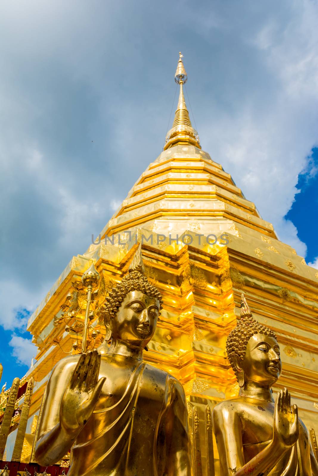 Wat Phra That Doi Suthep by nicousnake