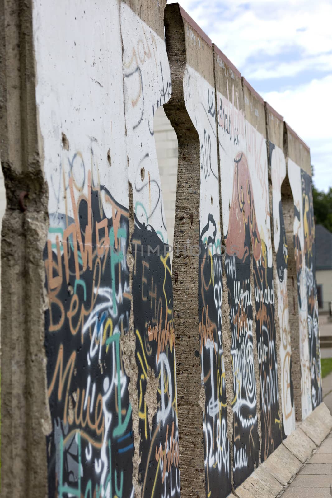 FULTON, MISSOURI – July 1, 2015: Sculptural work "Breakthrough" by Edwina Sandys, granddaughter of Winston Churchill.  Art   incorporates segments of the Berlin Wall and is located outside the National Churchill Museum, on the campus of Westminster College, Fulton, Missouri