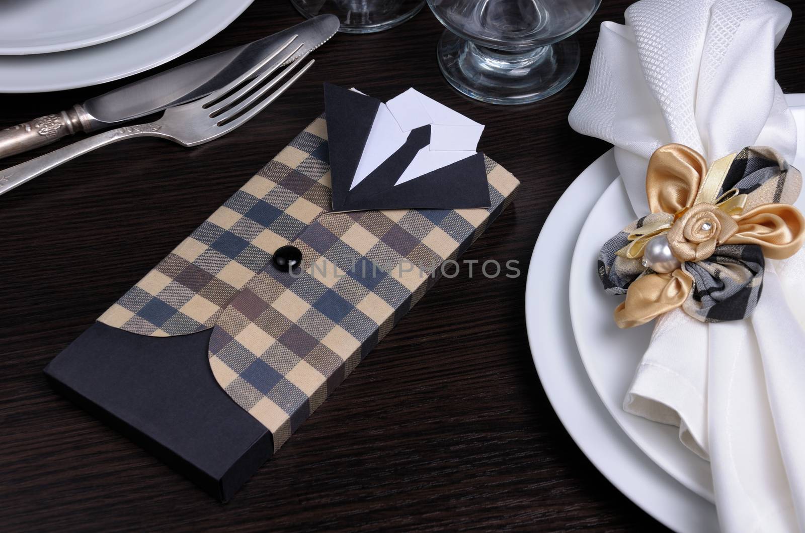Do not forget to congratulate your dad a Father's Day celebration