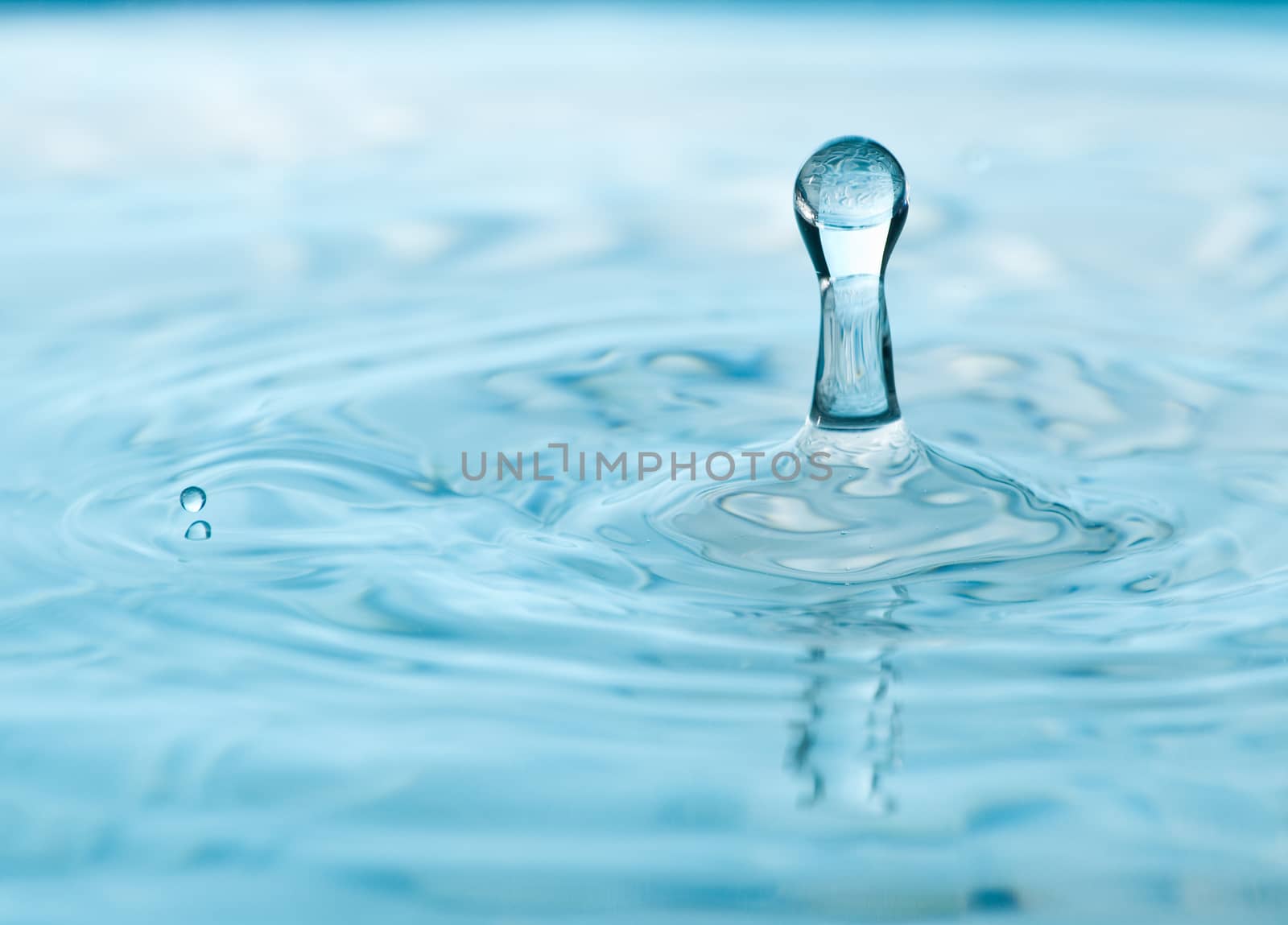 A cool water drop frozen in time