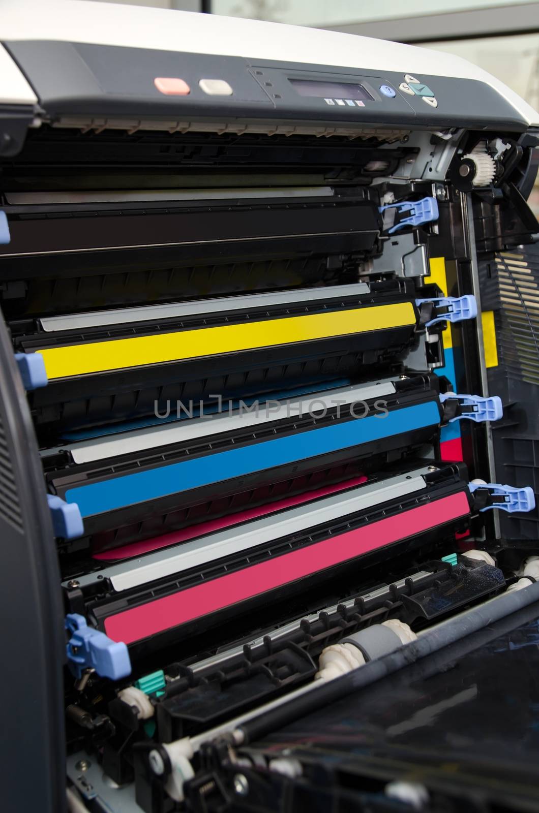 Color laser printer toners cartridges 