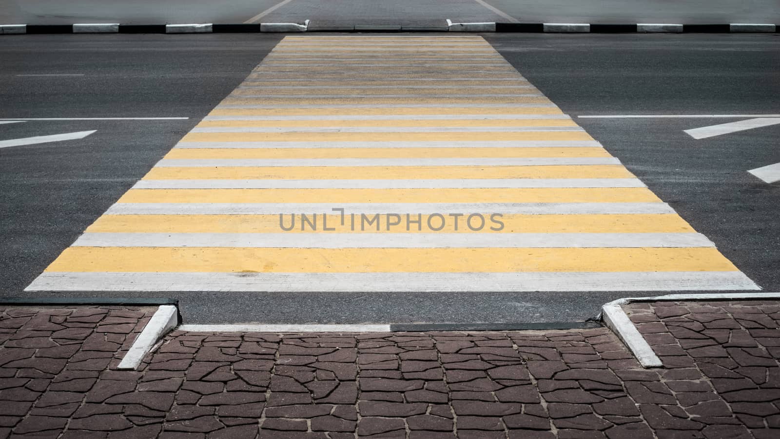Pedestrian crossing  horizontal