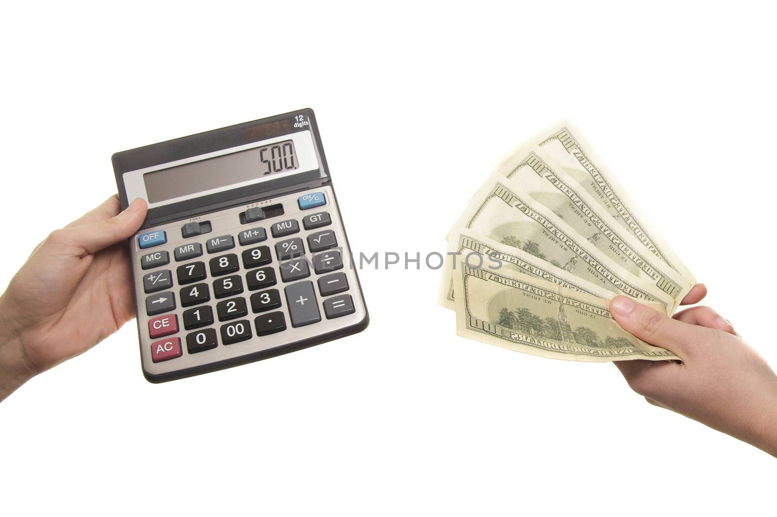 calculator and 500 dollars in hands