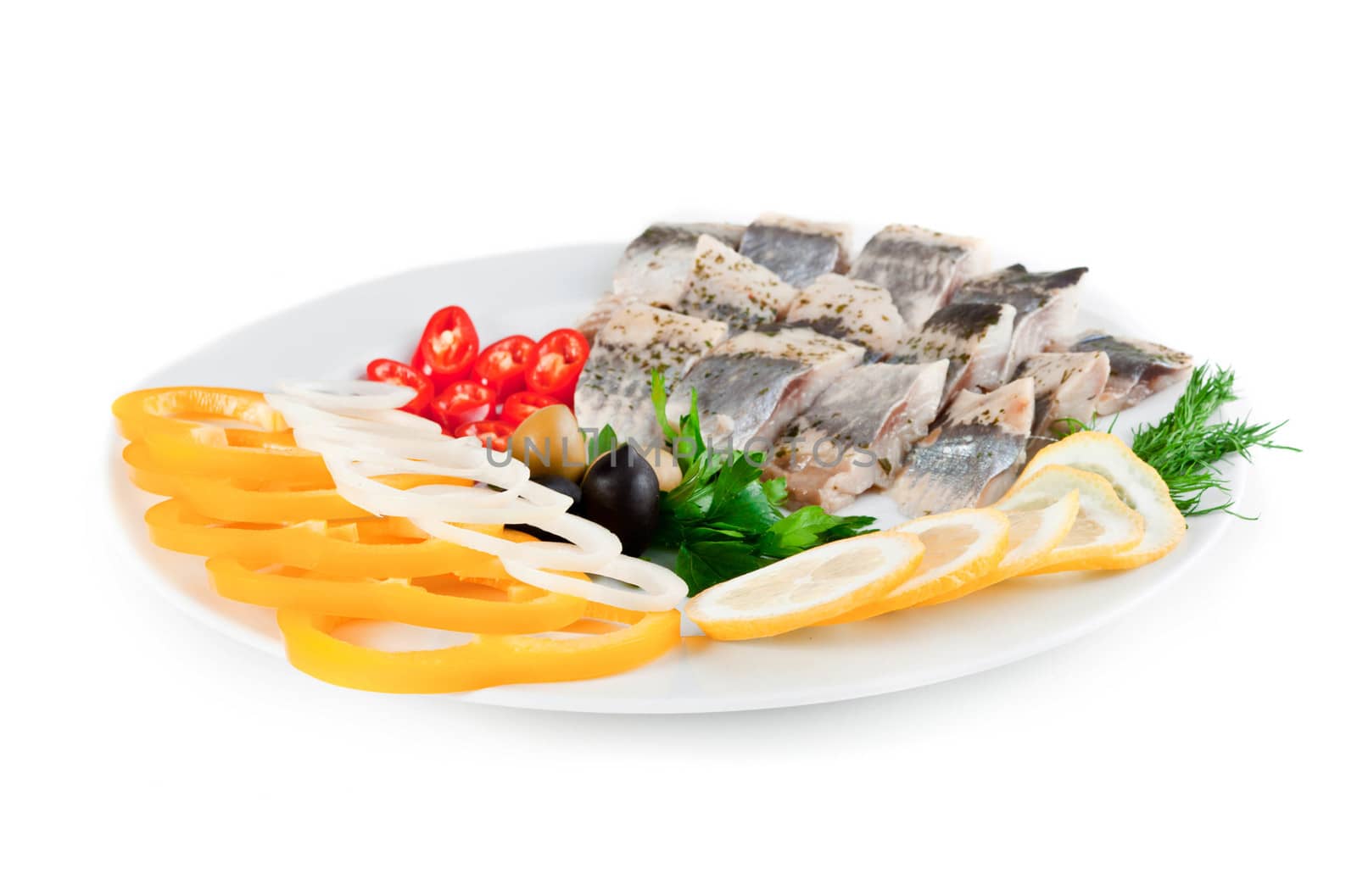 fish with vegetables and olives