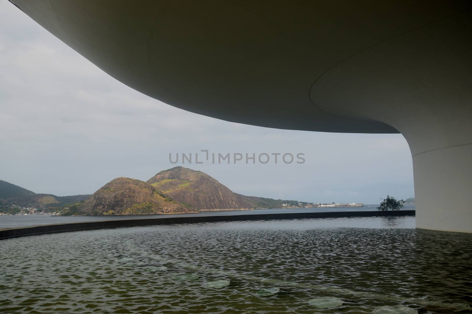 Oscar Niemeyer's Niteroi Contemporary Art Museum by eldervs