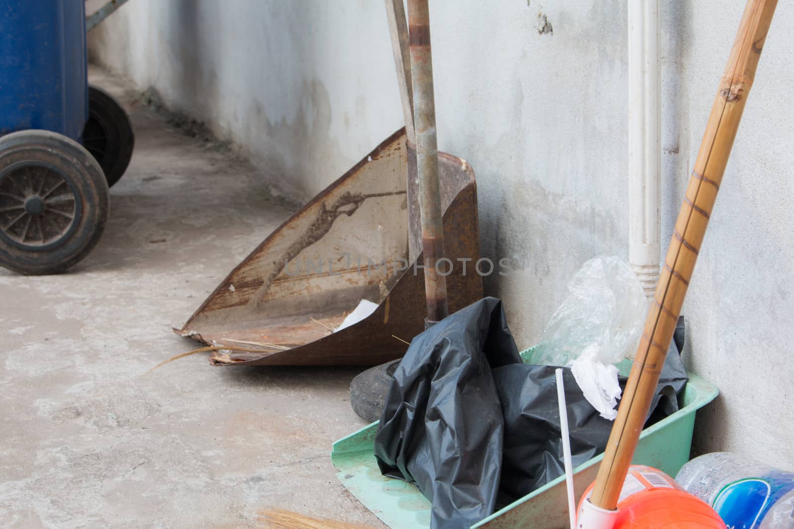 Dustpan and broom