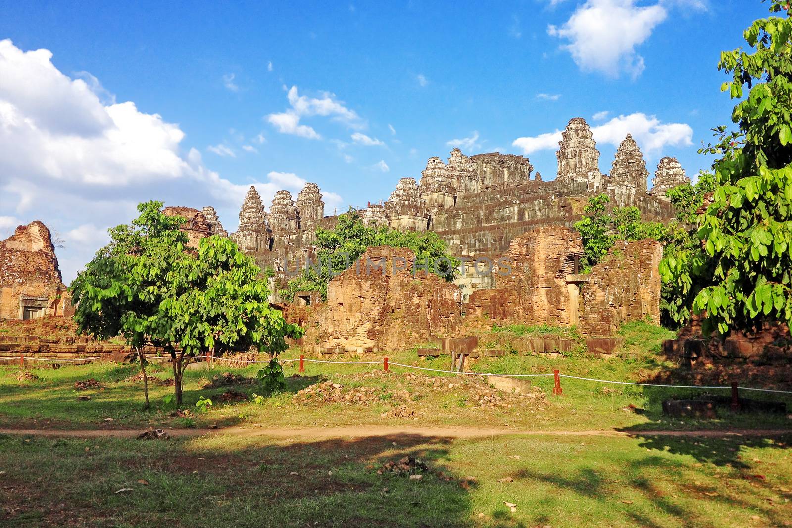 Phnom bakheng Temple,Angkor , Siem reap, Cambodia. by orsor