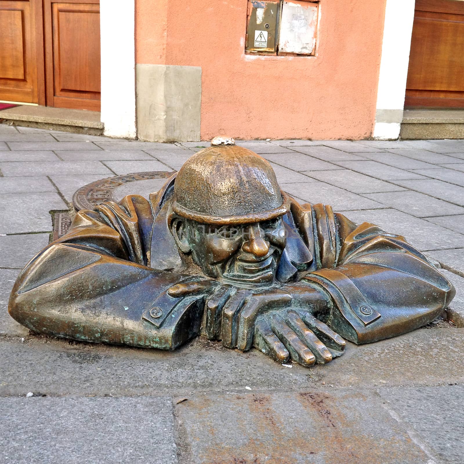 bronze sculpture called man at work, Bratislava, Slovakia by orsor