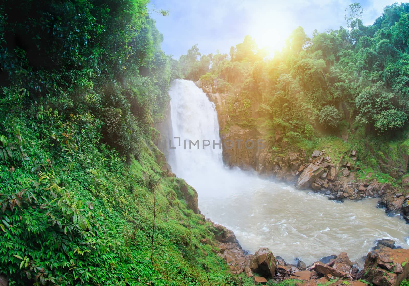 Haew Narok Waterfall by AEyZRiO