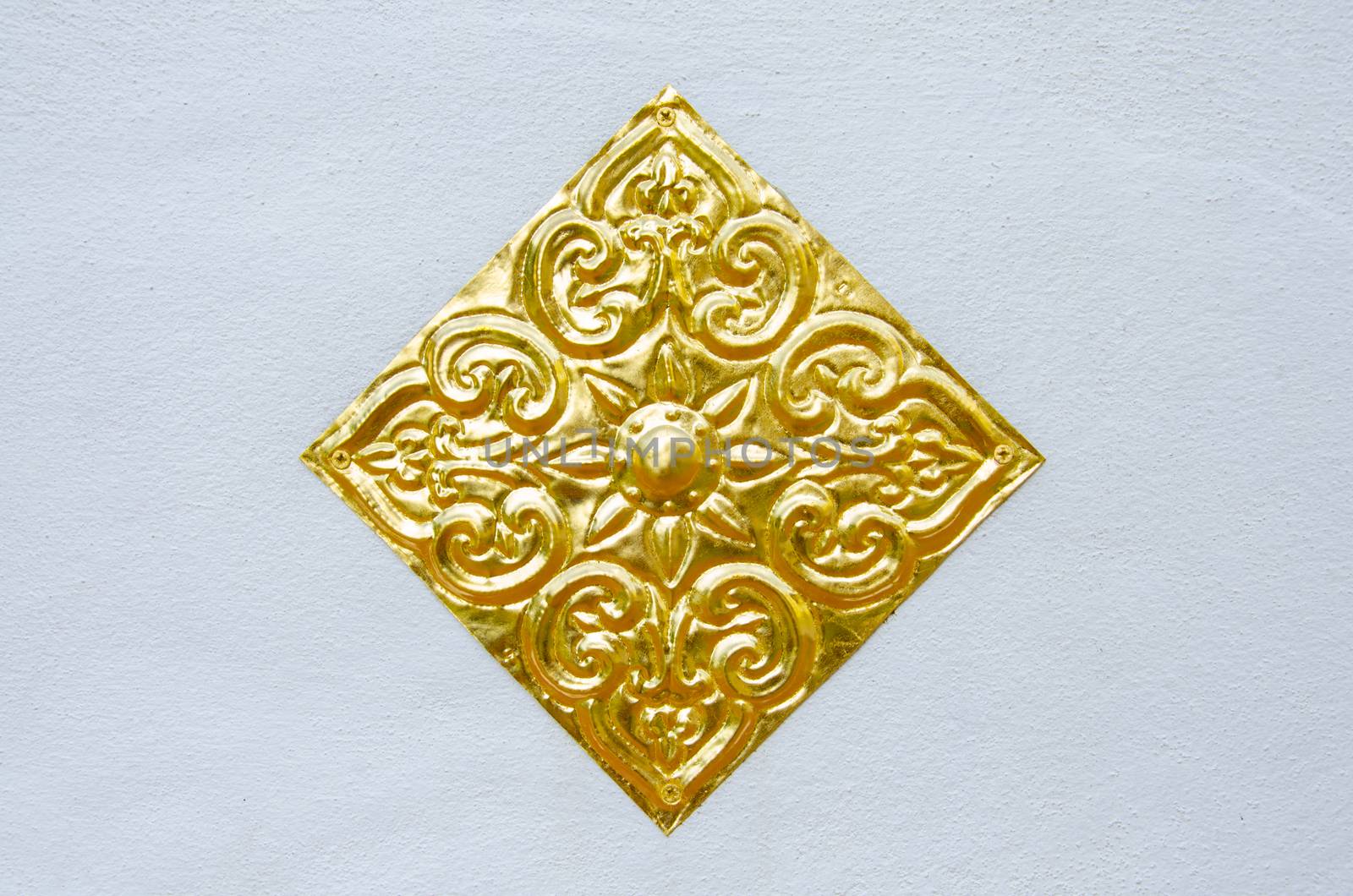 golden carved flower