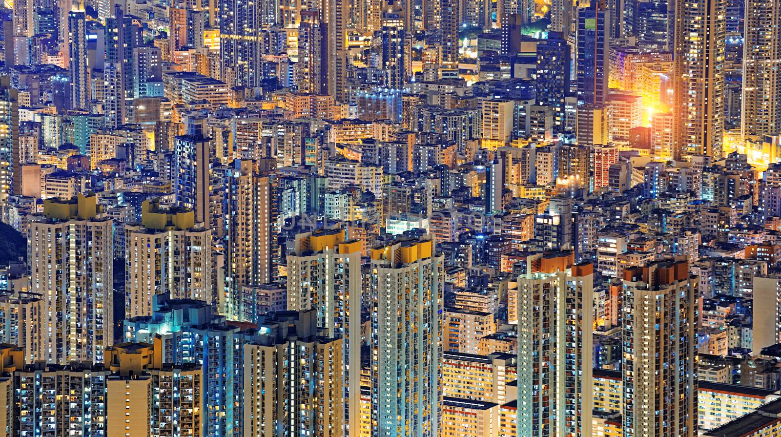 Hong Kong Public living downtown at night by cozyta