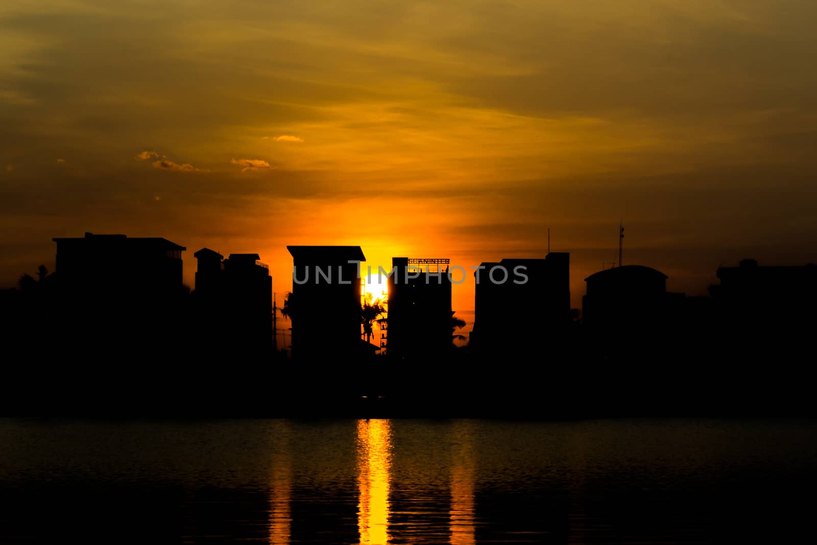 city scape sunset in bangkok.