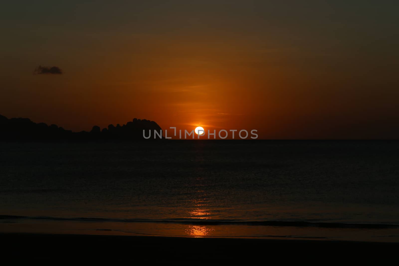 Sunset at Koh Sukorn in Trang, Thailand by ngarare