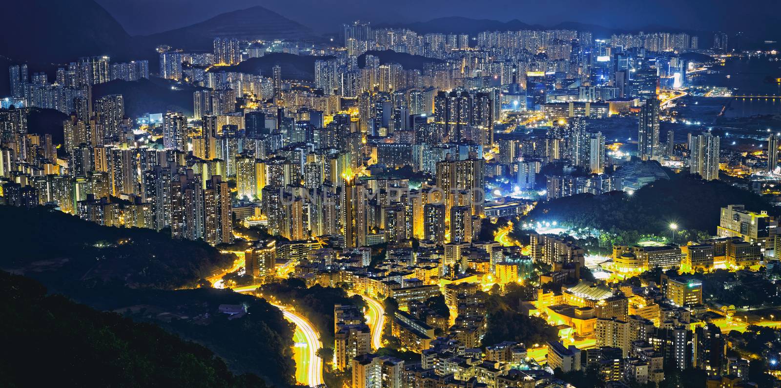 Hong Kong Modern City by cozyta
